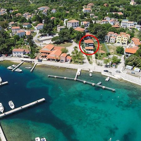 Apartments And Rooms By The Sea Nerezine, Losinj - 11815 Exterior photo